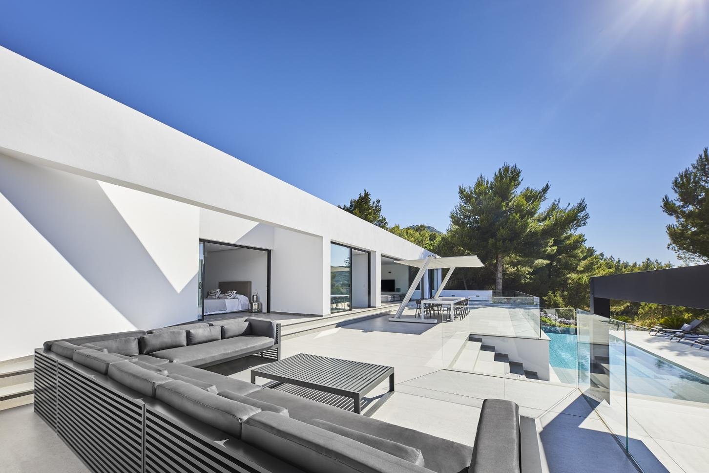 Villa Pool